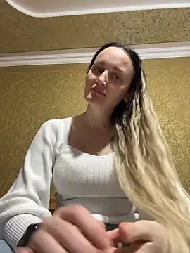 TomilaSi online show from December 2025 07:21:02 PM