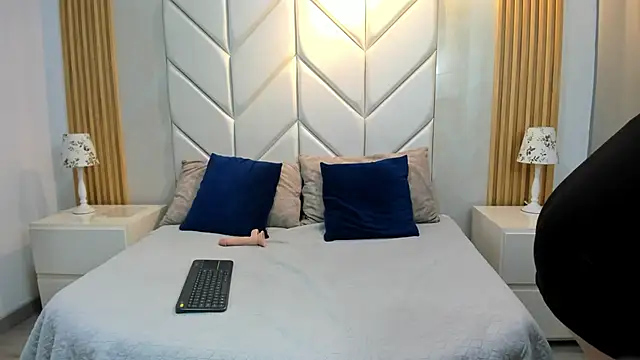 ValeryLane  online show from February 2026 03:59:01 PM