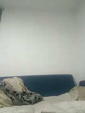 Snapshot of STUDIO-1 chatting on December 2025 10:54:02 AM STUDIO-1 online show from December 2025 10:54:02 AM