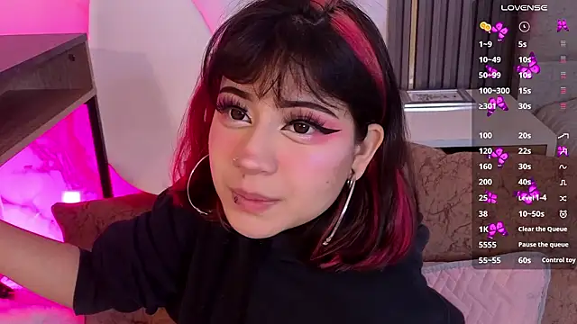 Snapshot of Kattie_sweet1 chatting on February 2026 01:07:02 PM Kattie sweet1 online show from February 2026 01:07:02 PM