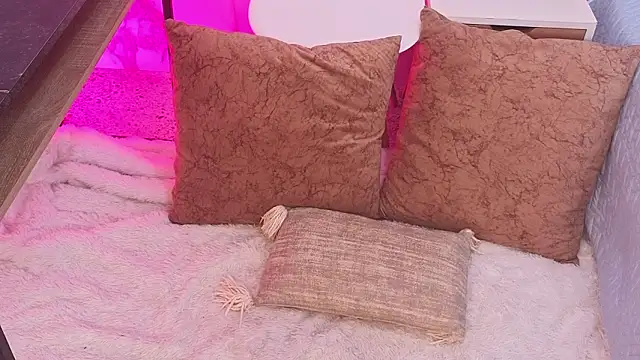 Snapshot of Kattie_sweet1 chatting on February 2026 01:07:02 PM Kattie sweet1 online show from February 2026 01:07:02 PM