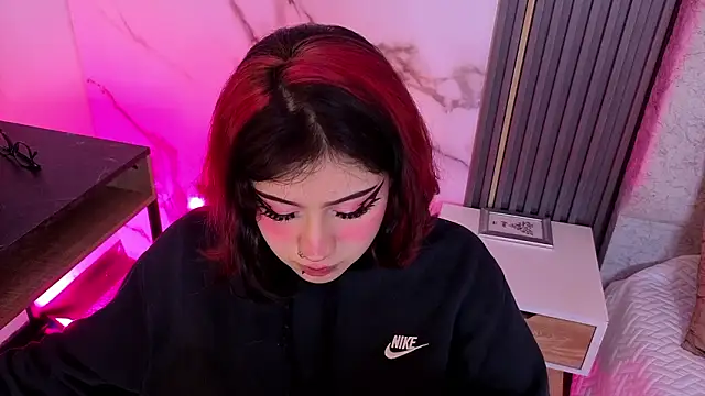 Snapshot of Kattie_sweet1 chatting on February 2026 01:07:02 PM Kattie sweet1 online show from February 2026 01:07:02 PM