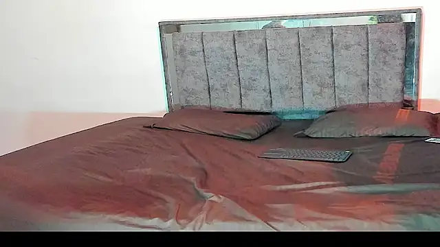 Sweet couple79 online show from November 2025 07:48:02 PM