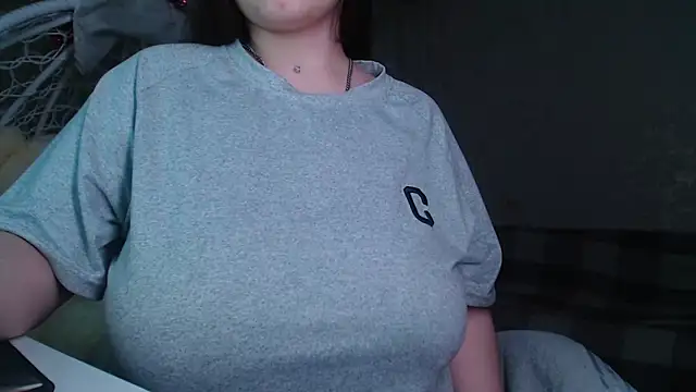 ElviraCutiee online show from December 2025 07:33:02 PM