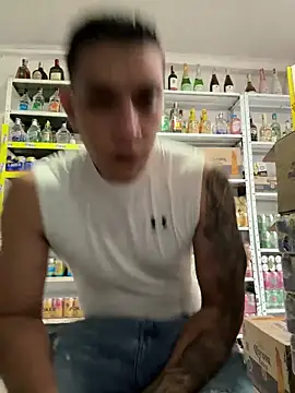 Snapshot of OliverWest04 chatting on December 2025 09:44:02 PM OliverWest04 online show from December 2025 09:44:02 PM