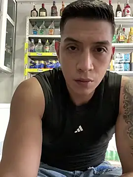 Snapshot of OliverWest04 chatting on February 2026 09:35:02 PM OliverWest04 online show from February 2026 09:35:02 PM