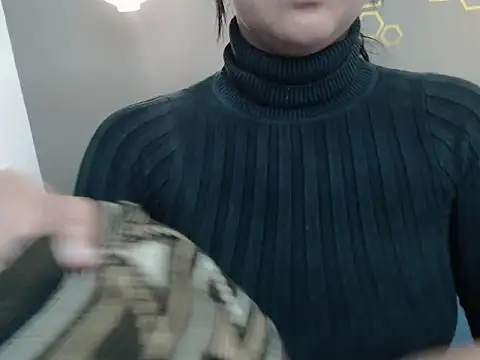 Elektrarosy online show from November 2025 11:07:02 PM