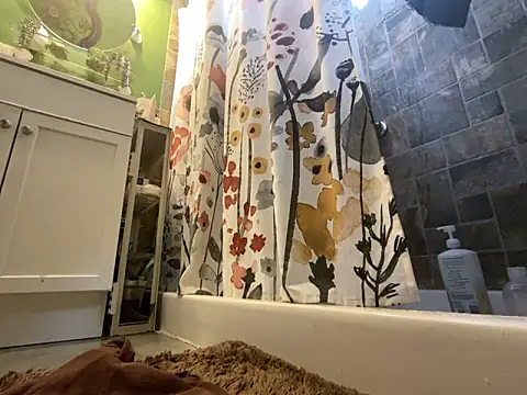 Snapshot of xxxenzo1 chatting on March 2025 05:24:02 PM xxxenzo1 online show from March 2025 05:24:02 PM