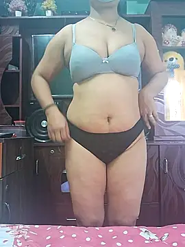 Snapshot of Lovely_Vilika chatting on November 2025 07:45:01 AM Lovely Vilika online show from November 2025 07:45:01 AM