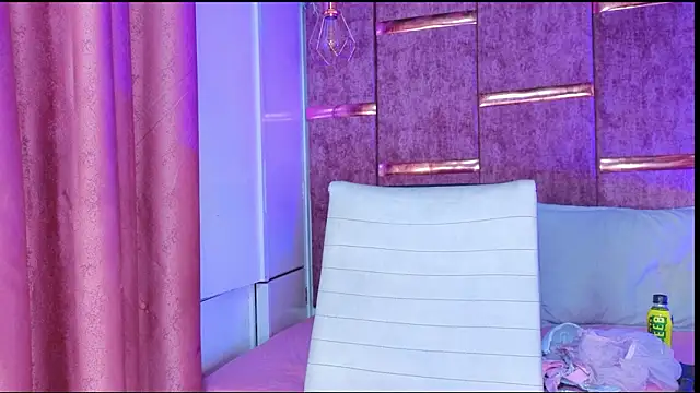 Snapshot of amberthangelss chatting on February 2026 12:56:01 PM amberthangelss online show from February 2026 12:56:01 PM