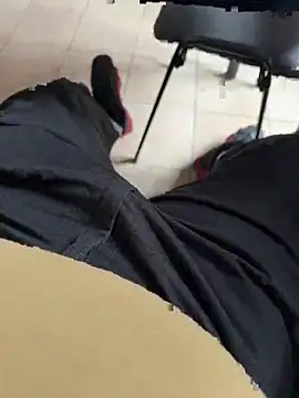 rebeudomi69 online show from December 2025 02:13:02 PM