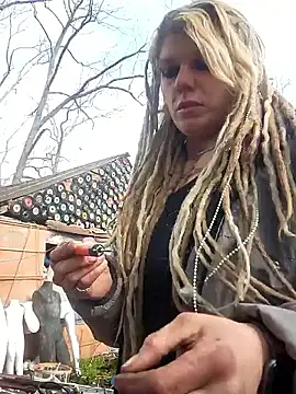 Horny hippie online show from February 2026 05:16:02 PM