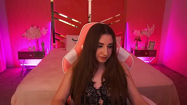 NaomiBaae online show from November 2025 03:04:01 PM