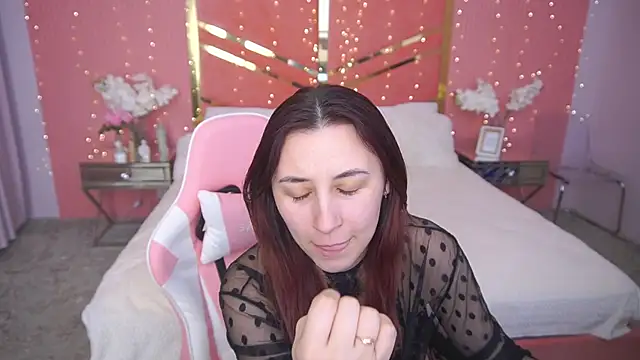 RoxieRay online show from March 2026 02:34:01 PM