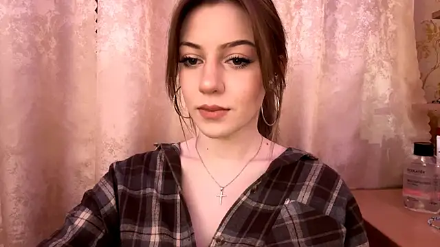 Snapshot of SoonMoilanen chatting on December 2025 05:41:01 PM SoonMoilanen online show from December 2025 05:41:01 PM