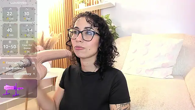 sarah sluty online show from February 2026 02:58:02 PM