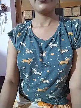 RASHMI SHARMA9 online show from June 2026 02:33:01 PM