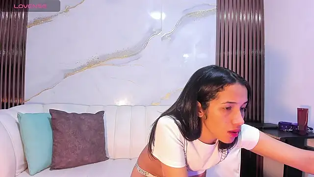 Liaa walker online show from December 2025 12:25:02 PM