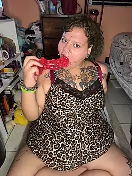 Snapshot of poisonvuitton chatting on June 2026 08:45:02 AM poisonvuitton online show from June 2026 08:45:02 AM