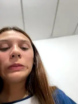 Snapshot of allisonn_parker26 chatting on November 2025 10:44:02 PM allisonn parker26 online show from November 2025 10:44:02 PM