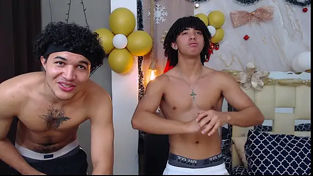 Snapshot of kim_curlyy chatting on November 2025 05:58:02 PM kim curlyy online show from November 2025 05:58:02 PM