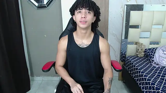 kim curlyy online show from May 2026 01:08:01 PM