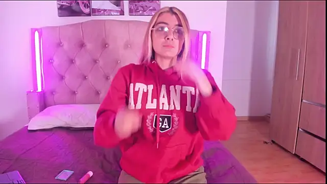 luciana pink0 online show from November 2025 07:27:01 PM