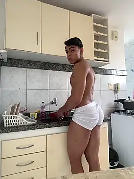 Snapshot of angeldan_ chatting on December 2025 04:27:01 PM angeldan online show from December 2025 04:27:01 PM