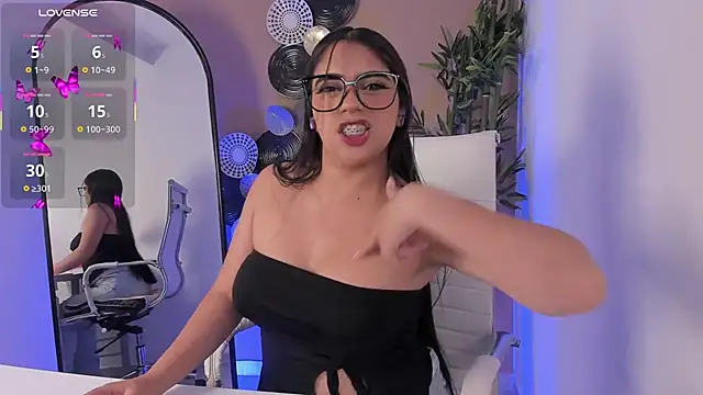 luna cute   online show from March 2026 09:04:02 PM