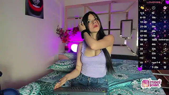 alexandra venuss online show from February 2026 08:12:01 PM