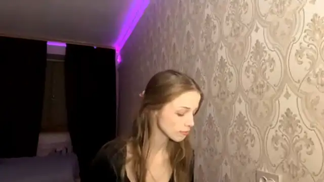 AshlyPalas online show from December 2025 04:25:01 PM