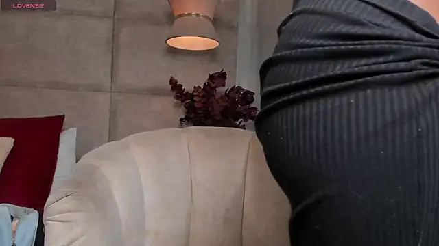 GenesisJordan online show from May 2026 09:21:01 PM
