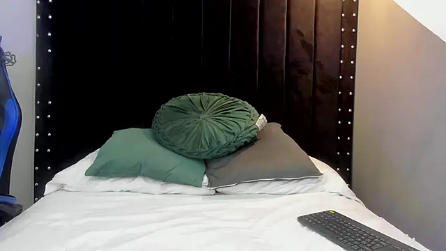 Snapshot of Bryan_robayo5 chatting on January 2026 11:23:01 AM Bryan robayo5 online show from January 2026 11:23:01 AM