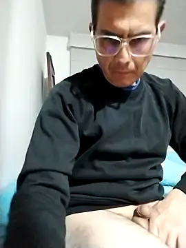 Snapshot of Fuegosutil chatting on December 2025 04:41:04 AM Fuegosutil online show from December 2025 04:41:04 AM