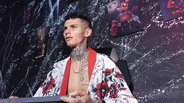 Paulo 527 online show from April 2026 04:53:01 AM