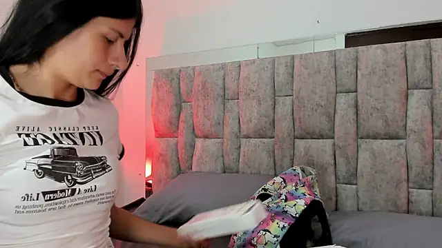 ZafiraNavarro online show from February 2026 11:09:01 PM