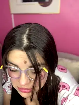 Scarletts Boobs online show from December 2025 08:40:01 PM