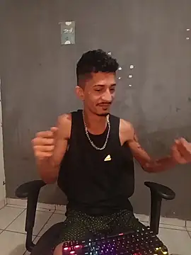 Snapshot of theyllorwillian chatting on March 2026 03:07:02 PM theyllorwillian online show from March 2026 03:07:02 PM