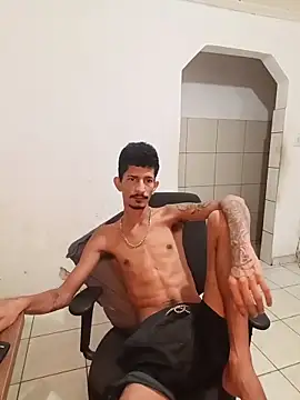 Snapshot of theyllorwillian chatting on April 2026 04:35:02 AM theyllorwillian online show from April 2026 04:35:02 AM