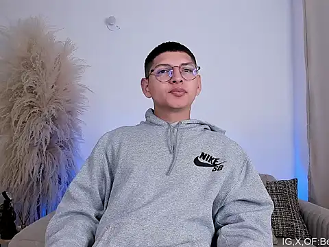 Juan belmont online show from April 2026 01:03:01 AM