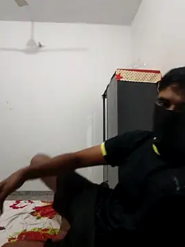 Amit22122 online show from December 2025 03:32:02 PM