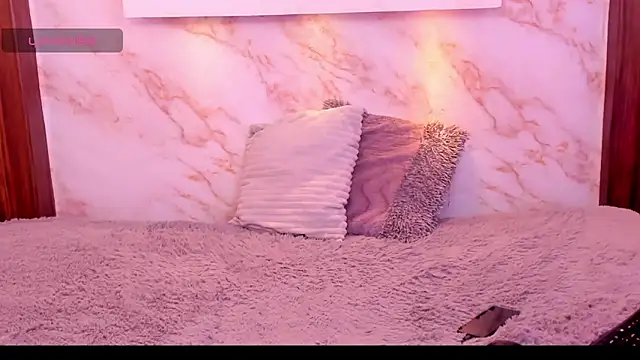 Dakota ferreti  online show from March 2026 01:01:01 AM