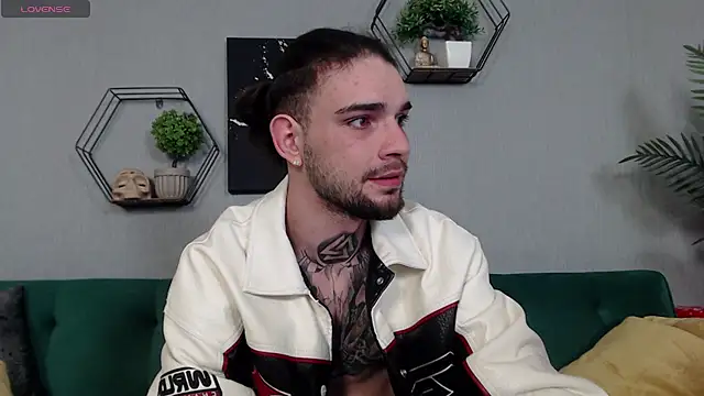 KaneHunter online show from April 2026 07:14:01 PM