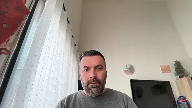 coolsmith81 online show from May 2026 06:55:02 AM