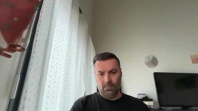 coolsmith81 online show from May 2026 07:15:02 AM