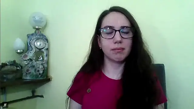 EvaClassy online show from December 2025 08:01:01 AM