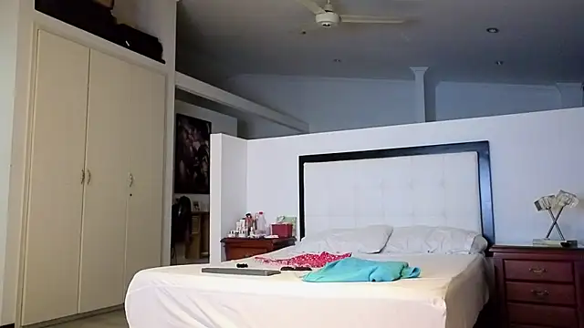 CerecitaQueenn online show from January 2026 12:57:02 AM