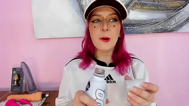 Snapshot of samanta-fox chatting on December 2025 01:05:01 PM samanta-fox online show from December 2025 01:05:01 PM