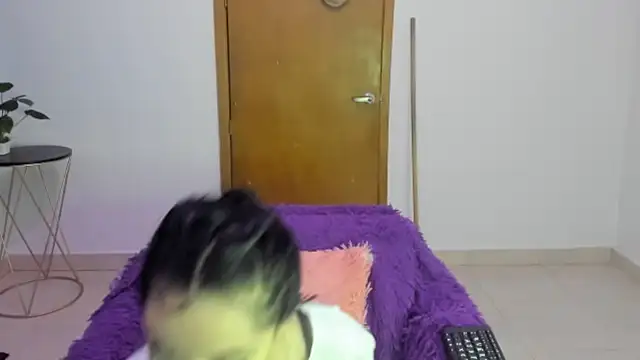 Honney 19 online show from January 2026 11:04:01 AM