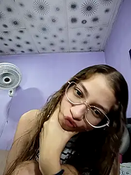 Vanneskk online show from December 2025 02:22:02 PM